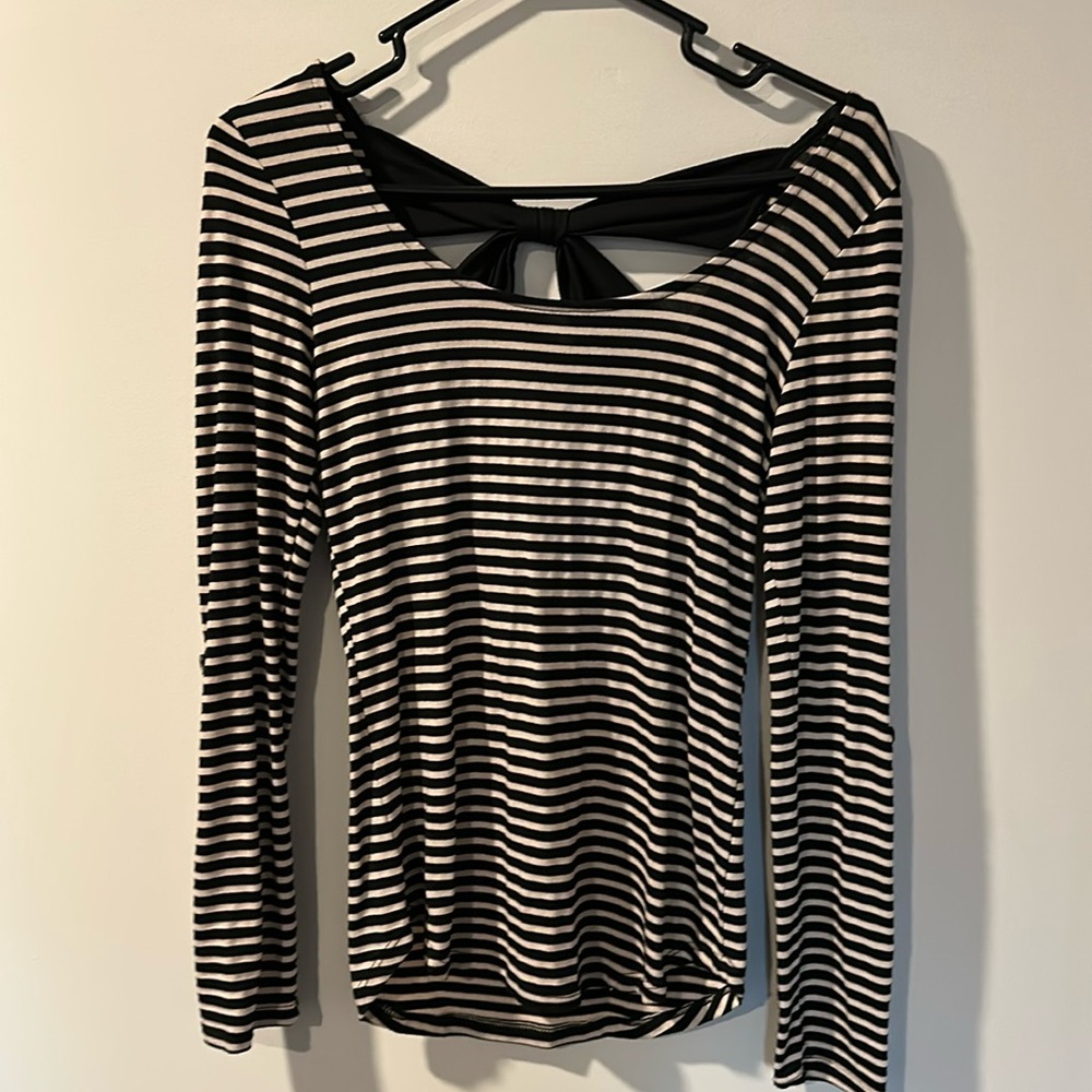 Light brown and black striped top with back bow